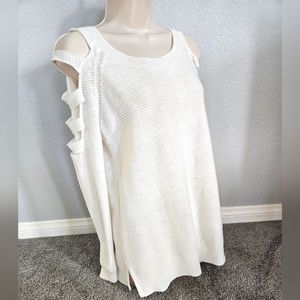 Zenana Outfitters- White open Slit cold shoulder design Sweater Women's SZ S